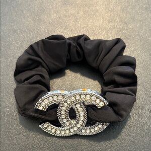 NIB LA Collection/Parfums CHANEL Black Hair Scrunchie with Crystal Logo